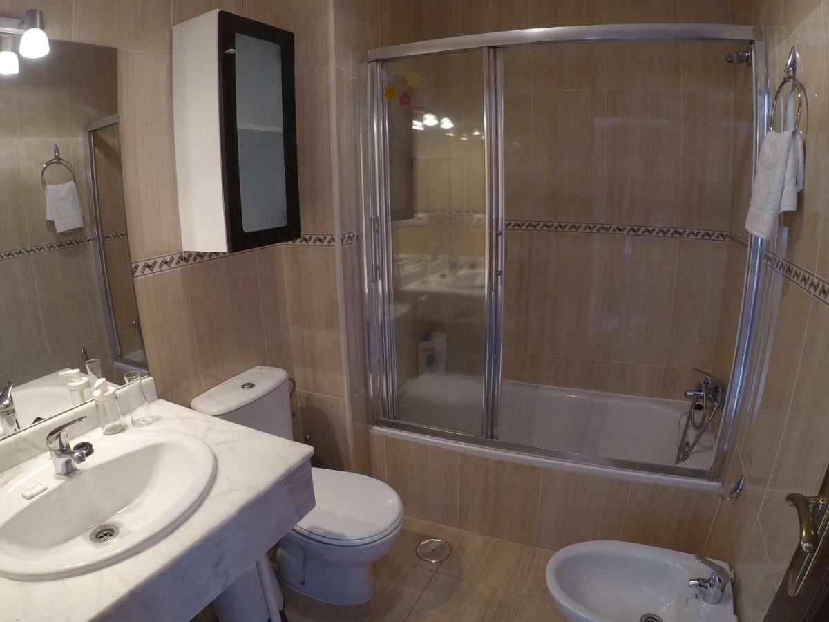 The Best Hostelito! Free Parking Севілья Екстер'єр фото