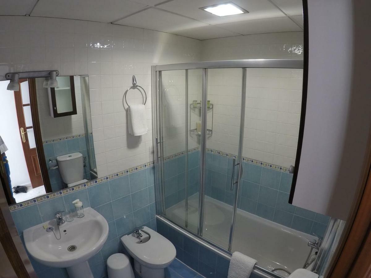 The Best Hostelito! Free Parking Севілья Екстер'єр фото